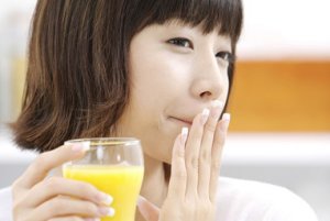 怕疼，痔瘘一拖26年；无痛，安氏治疗人心安